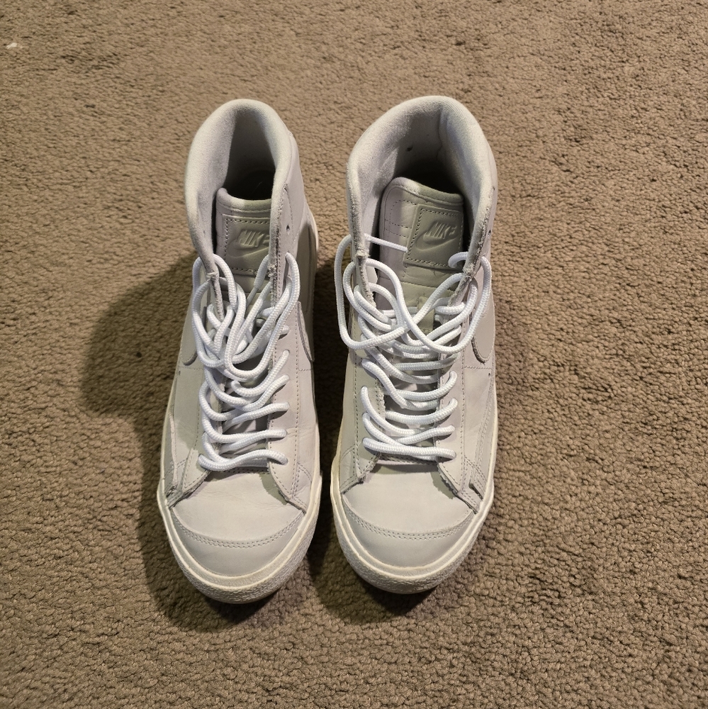 Nike Blazer Mid '77 Shoes w7